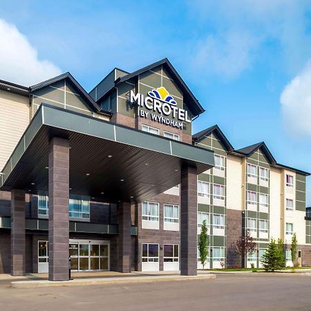 Microtel Inn & Suites By Wyndham Red Deer Buitenkant foto