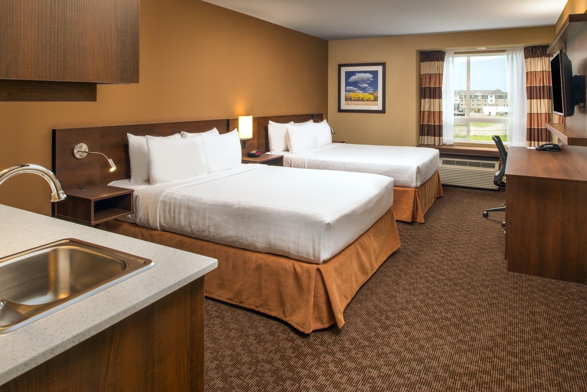 Microtel Inn & Suites By Wyndham Red Deer Buitenkant foto